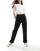 Thumbnail 1 van 5