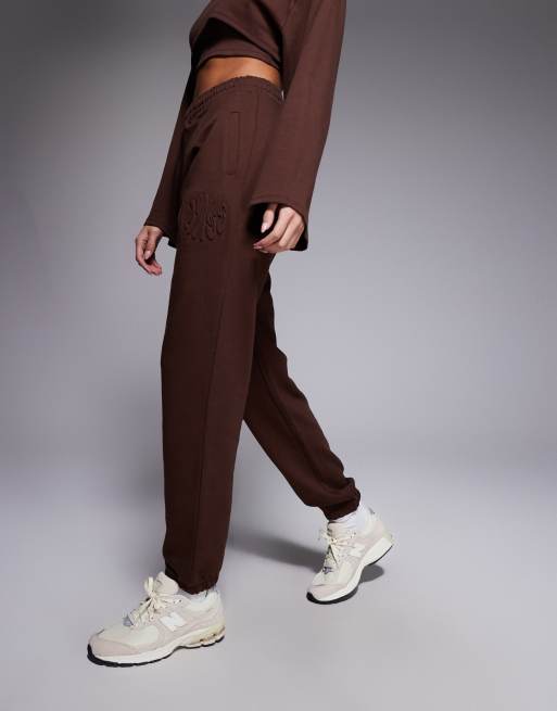 Hugo Blue Naleisy co-ord joggers in brown, 5 of 5