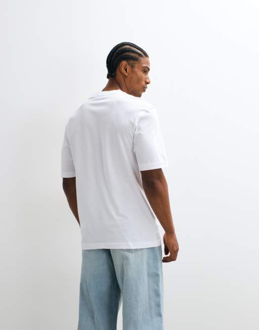 HUGO Blue Nerpient regular fit chest logo t-shirt in white, 4 of 5
