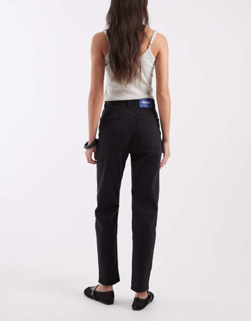 HUGO Blue Noe mom jeans in black, 2 of 5
