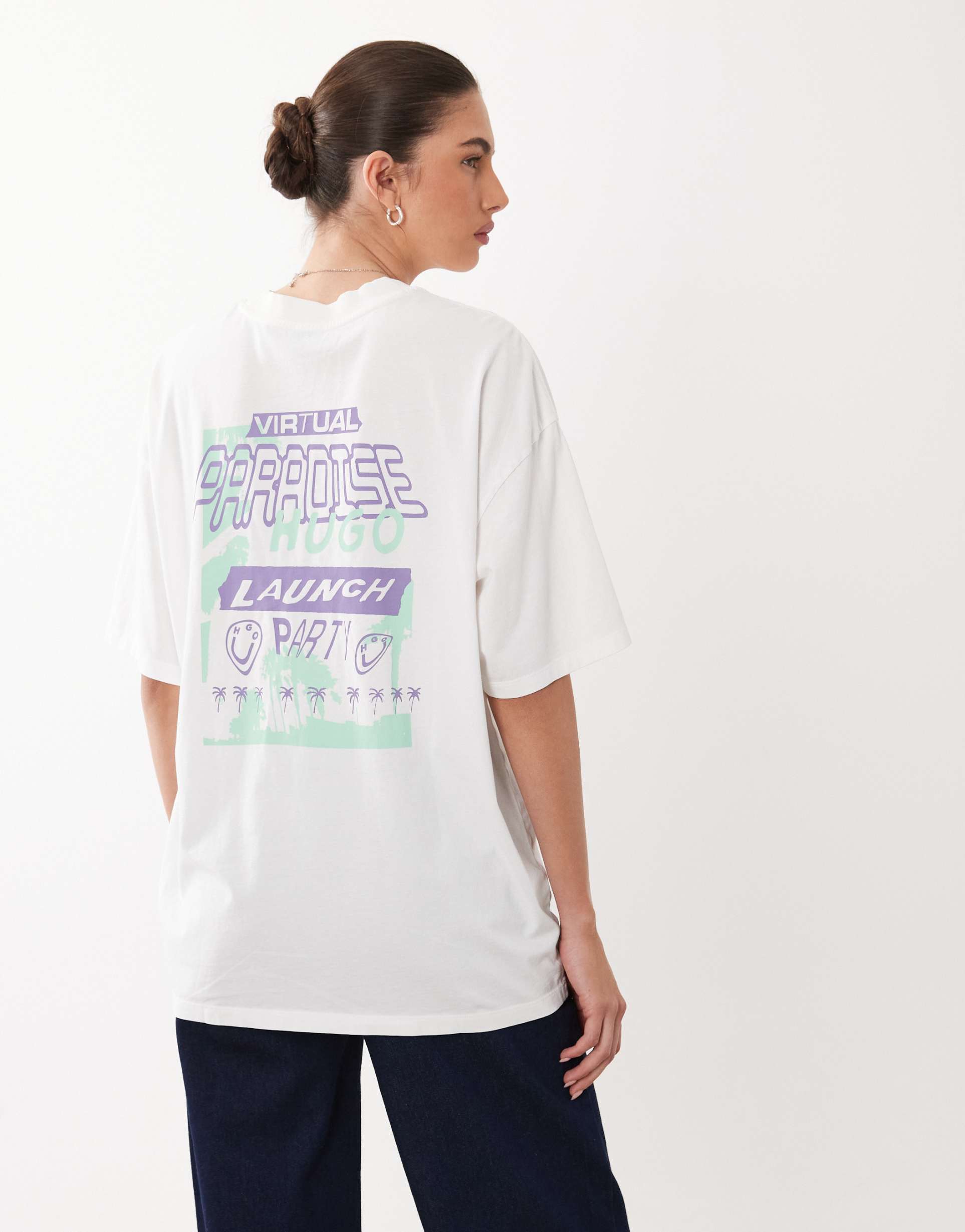 hugo blue oversized fit t-shirt in white