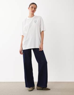 Hugo Blue Oversized Fit T-shirt In White