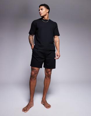 HUGO Bodywear – Austin – Set in Schwarz, aus T-Shirt und Jersey-Shorts - view 1