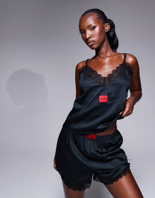 HUGO – Bodywear – Pyjama-Camisole aus Satin in Schwarz mit Spitzenbesatz, Kombiteil