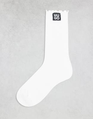 HUGO - Bodywear - Socken in Weiß mit Rüschenrand und Stapel-Logo