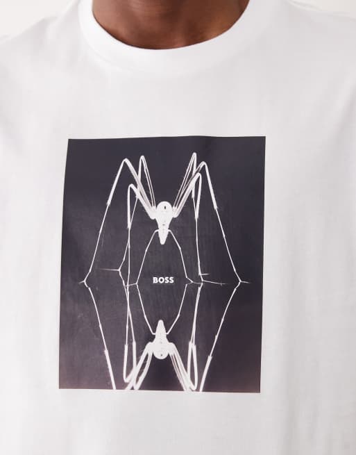 Hugo BOSS – Biały T-shirt o regularnym kroju z grafiką, 3 z 5