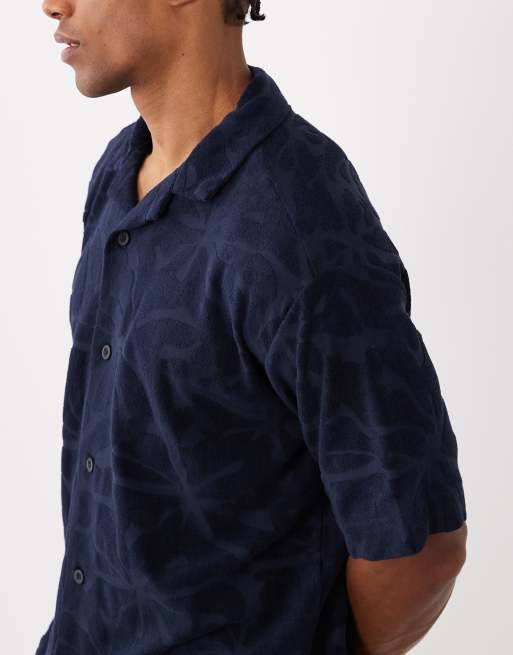 Hugo Boss - Camisa azul oscuro con estampado floral de tejido de rizo, 5 de 5