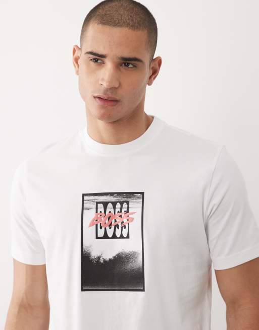 Hugo Boss - Camiseta blanca holgada de manga corta con estampado gráfico, 3 de 5
