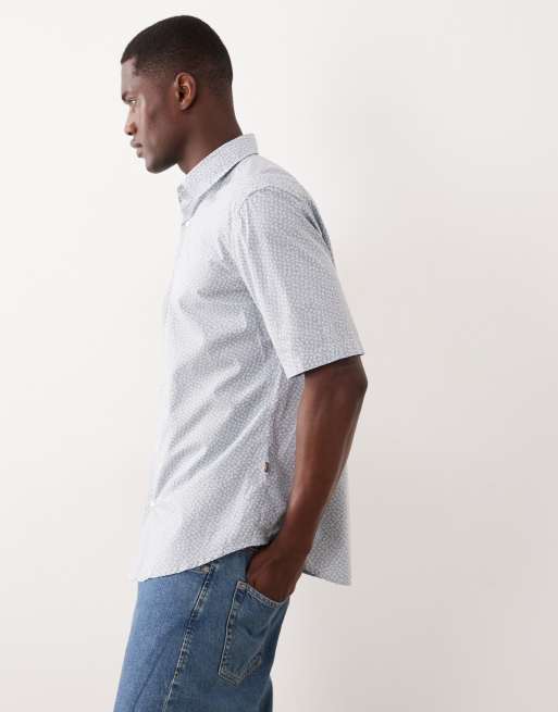 Hugo Boss – Kurzärmliges Hemd in Pastellblau mit Knopfleiste, 5 von 5