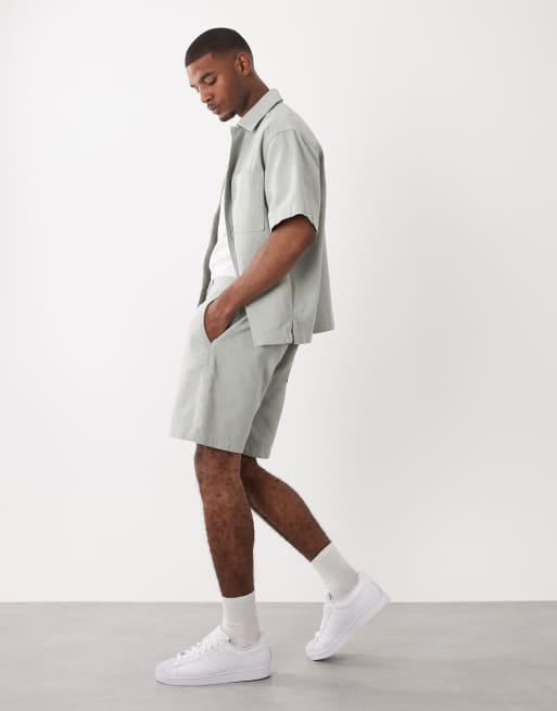 Hugo Boss - Pantalones cortos vaqueros color turquesa (parte de un conjunto)