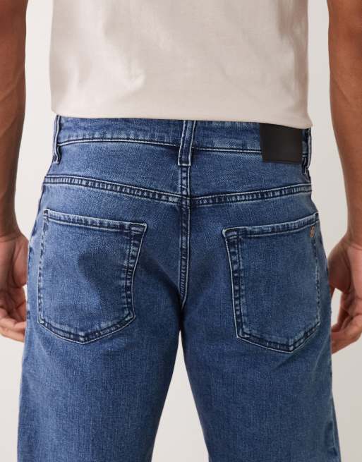 Hugo Boss regular fit denim jeans in medium blue wash, 4 of 5