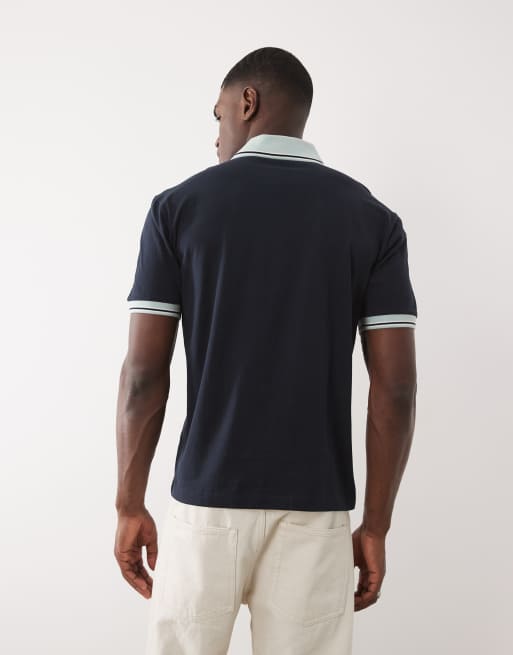 Hugo Boss relaxed collar tee in dark blue , 4 of 5