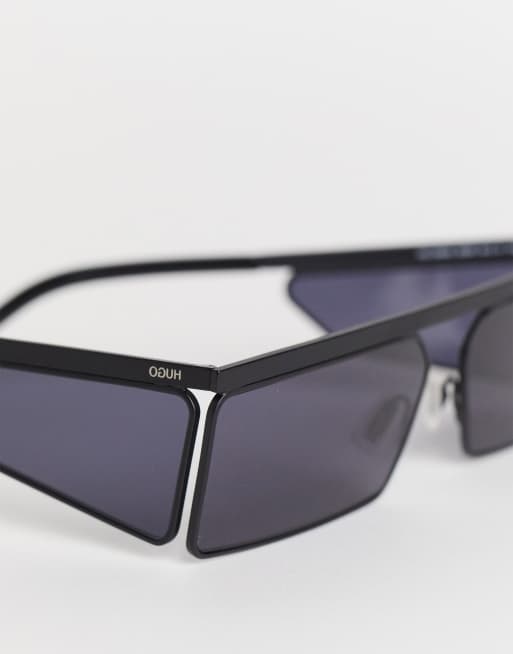 Sunglasses with store side panels