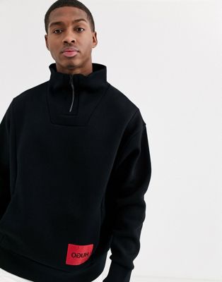 HUGO – Daipeh – Svart sweatshirt med halvlång dragkedja och logga