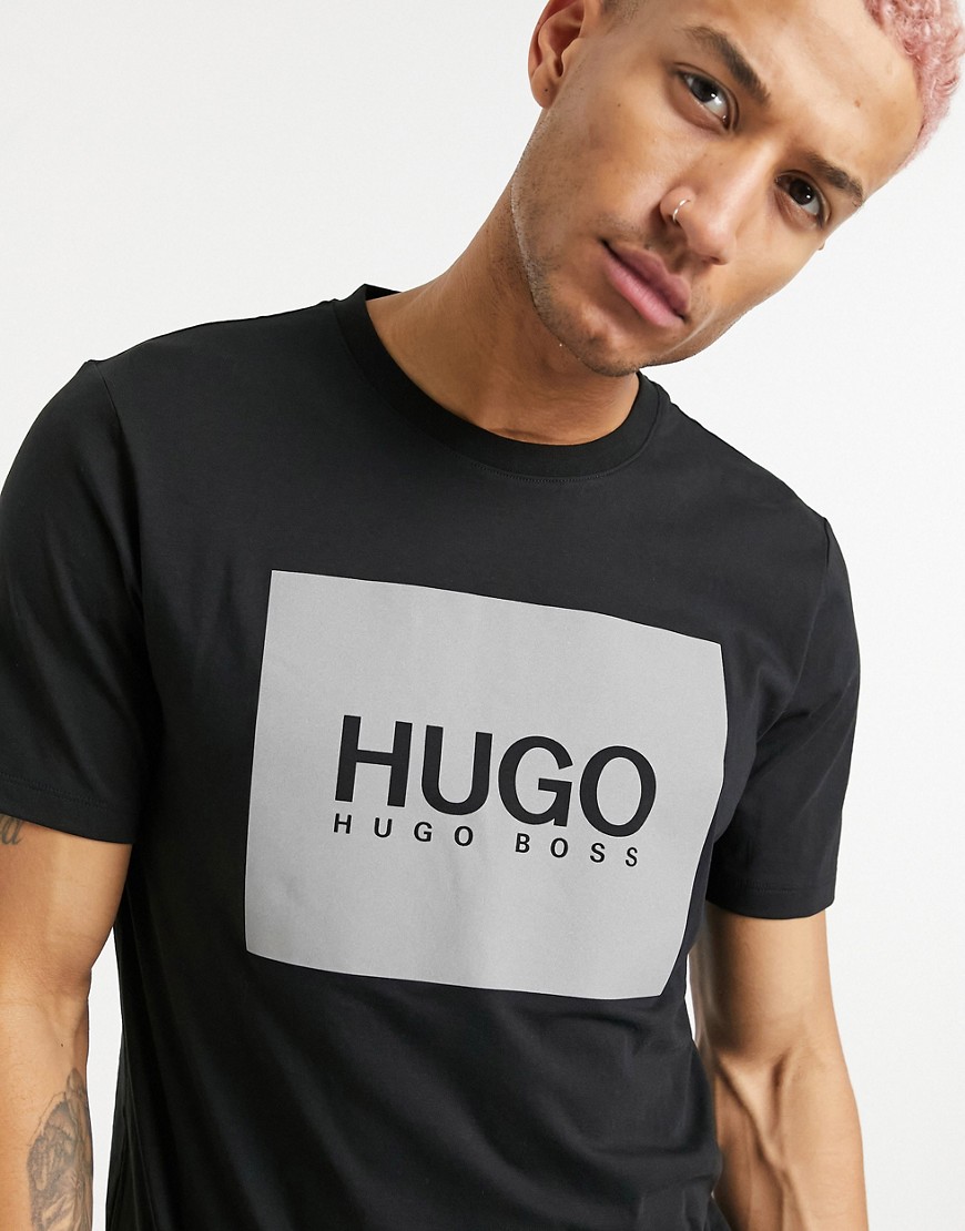 HUGO - Dolive - T-shirt met reflecterend vierkant logo in zwart