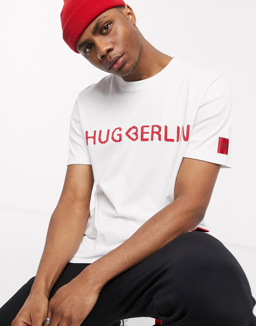 HUGO - Drosal - T-shirt bianca con logo a cuore e scritta Berlin-Bianco