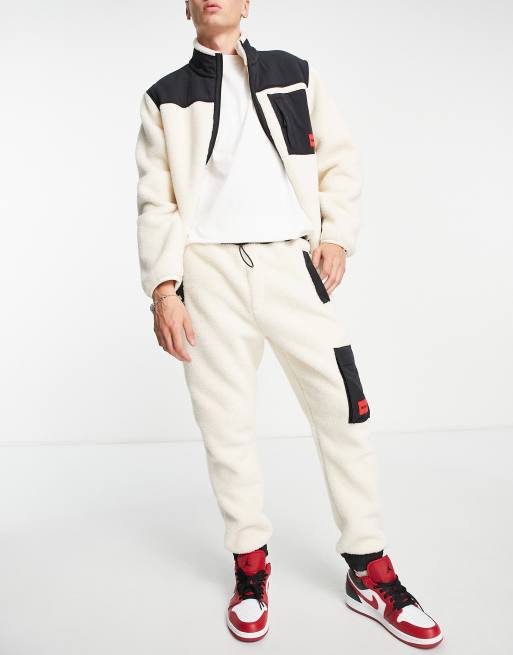 HUGO - Duzu - Joggingbroek van sherpastof met zakken in gebroken wit