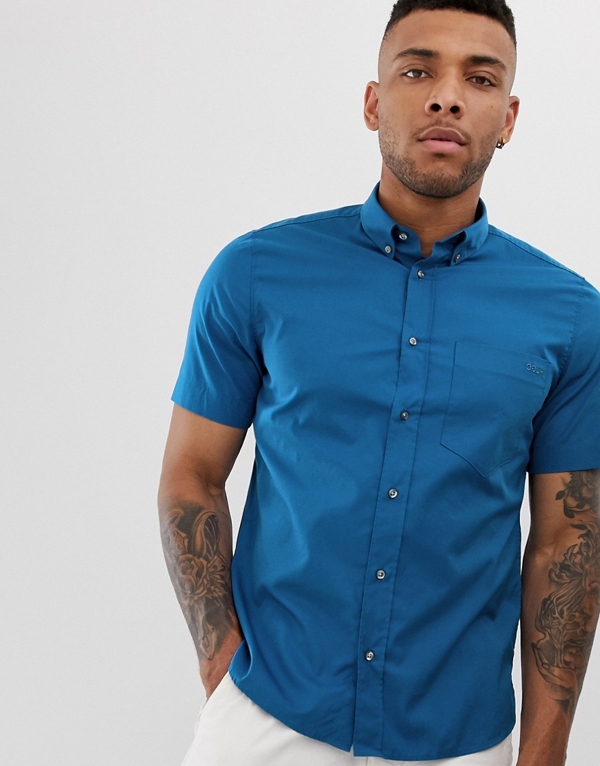 HUGO - Ekilio - Poplin overhemd met korte mouwen en logo op de borst in blauw