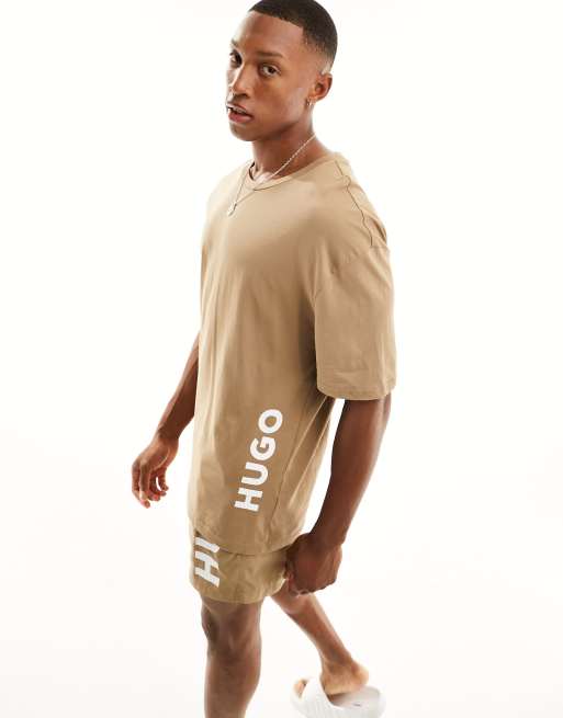 HUGO – Locker geschnittenes Strand-T-Shirt in offenem Braun