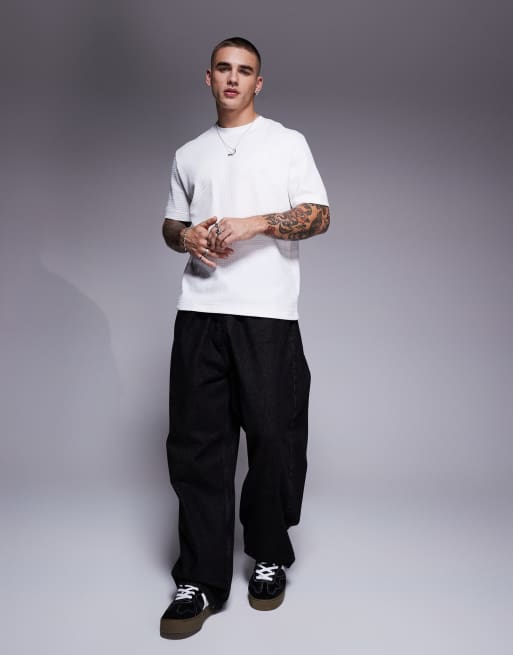 HUGO RED Austin logo waffle lounge t-shirt in off white, 4 of 4