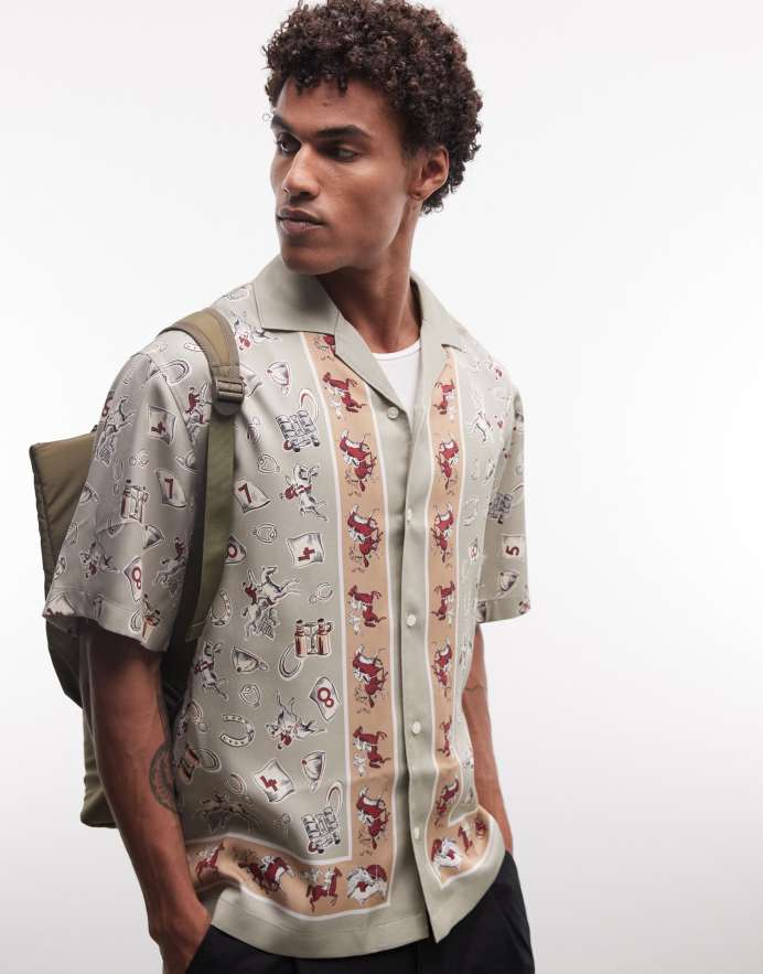 Hugo Red Camisa verde claro a rayas con detalles estampados