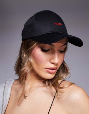 Черная кепка с логотипом HUGO Red Cara 7890₽