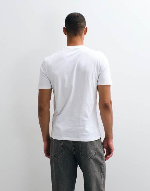 HUGO Red chest print t-shirt in white, 3 of 5