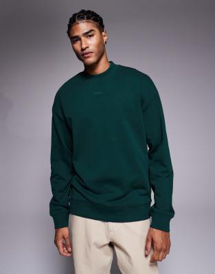Hugo Red Dapocrew Tonal Central Logo Relaxed Fit Sweatshirt In Green
