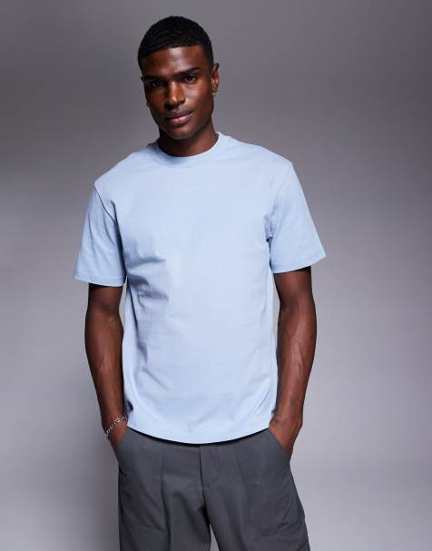 HUGO Red - Dapolino - Lyseblå T-shirt med centralt logo i samme farve i afslappet pasform - view 1