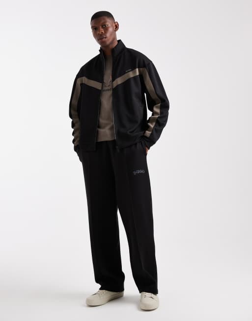 HUGO RED Darti panel stripe logo relaxed fit track jacket in black, 2 of 5