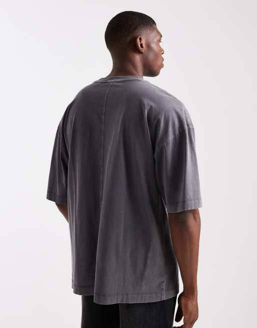 HUGO RED Delw central logo oversized acid wash t-shirt in charcoal, 3 of 5