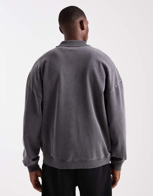 HUGO RED Delwy central logo oversized rugby sweatshirt in acid wash charcoal, 3 of 5