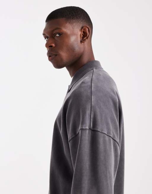 HUGO RED Delwy central logo oversized rugby sweatshirt in acid wash charcoal, 4 of 5