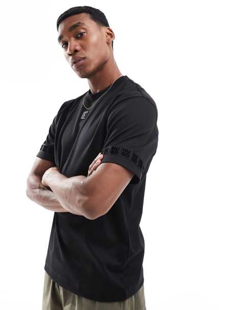 HUGO Red deternati t-shirt in black with sleeve trim - view 1