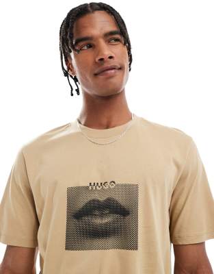 Deterni print t-shirt in beige-Neutral