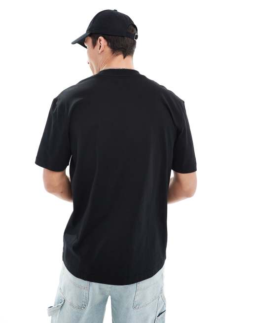 HUGO Red - Diogny - T-shirt met logoprint in het midden in zwart, 4 van 4