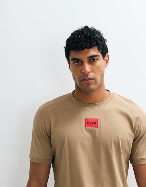 HUGO Red Diragolino box logo t-shirt i beige, 4 av 5