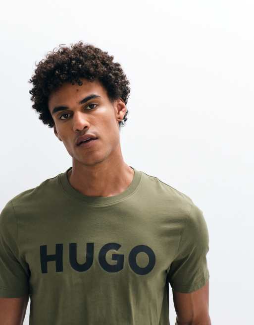 HUGO Red - Dulivio - Camiseta verde con estampado a tono en el pecho, 3 de 5