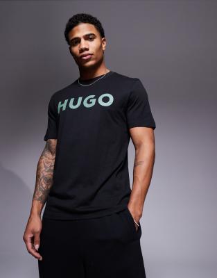 Dulivio - T-Shirt in Schwarz mit kontrastierendem Logo auf der Brust Schwarz 2XL
