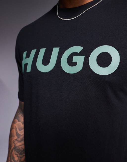 HUGO Red - Dulivio - T-shirt nera con logo centrale a contrasto sul petto, 2 di 4