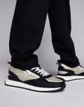 [Hugo Red] HUGO Red Icelin contrast runner sneakers in black and stone 41 Open Beige