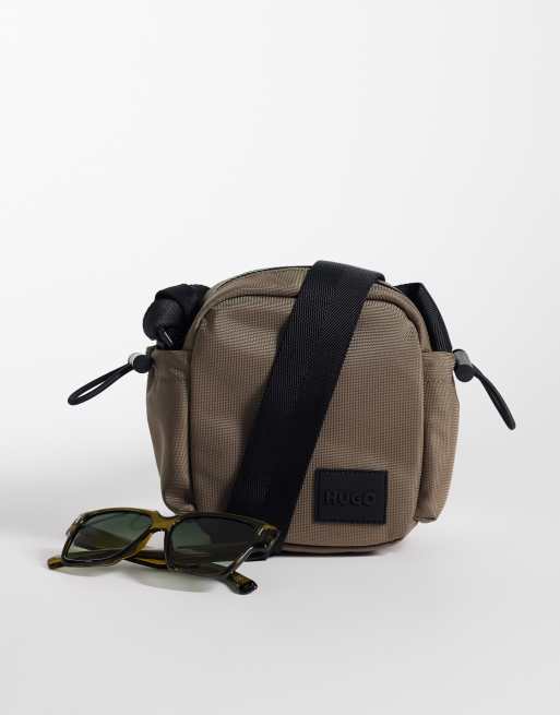 HUGO Red logo label across body bag in grey, 2 of 4