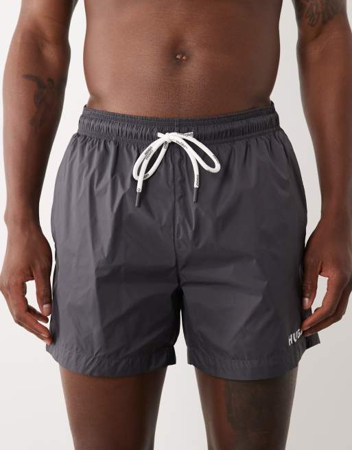 HUGO Red – Mörkgrå badshorts med logga, 4 av 5