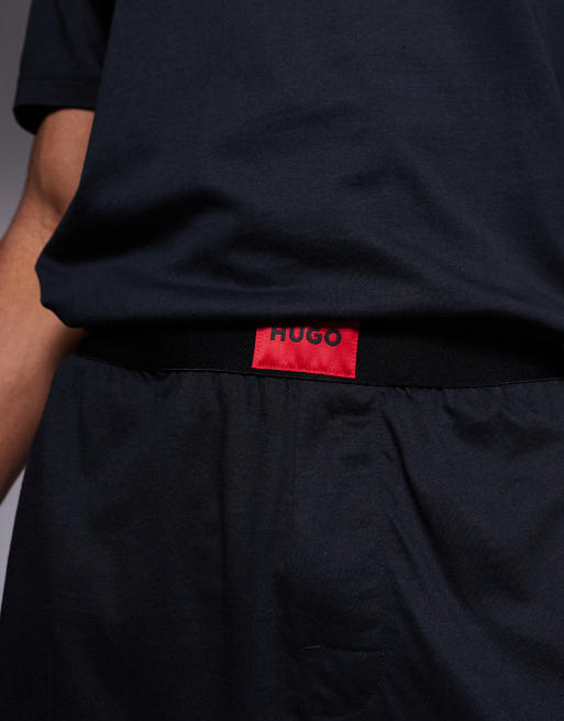HUGO RED – Svart mysset med t-shirt och shorts med boxformad logga, 4 av 4