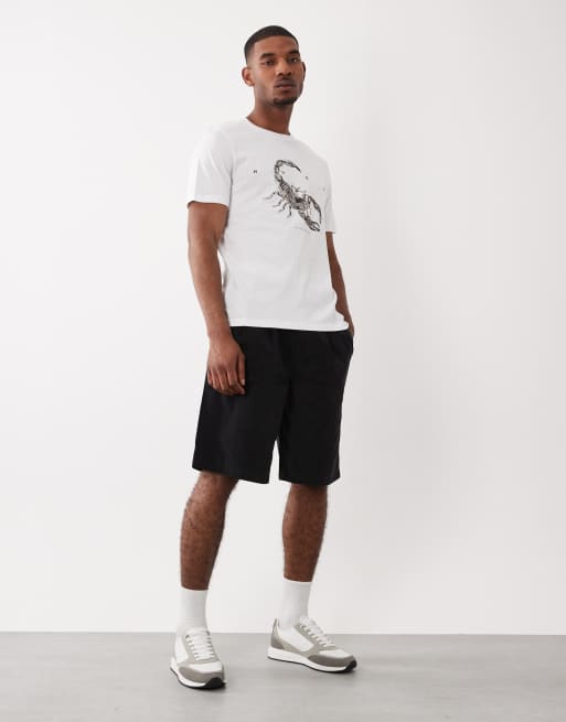 HUGO Red – T-Shirt in Weiß mit Skorpion-Print, 2 von 5