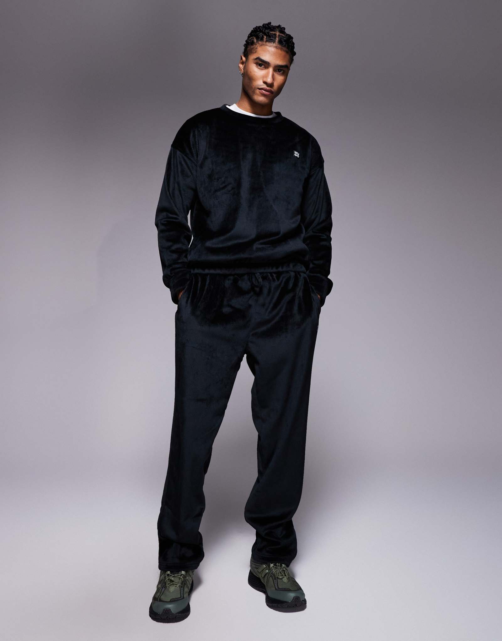 Брюки для отдыха из красного бархата HUGO черного цвета - часть комплекта