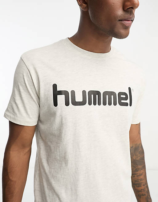 Hummel – Baumwoll-T-Shirt in Grau mit Logo | ASOS