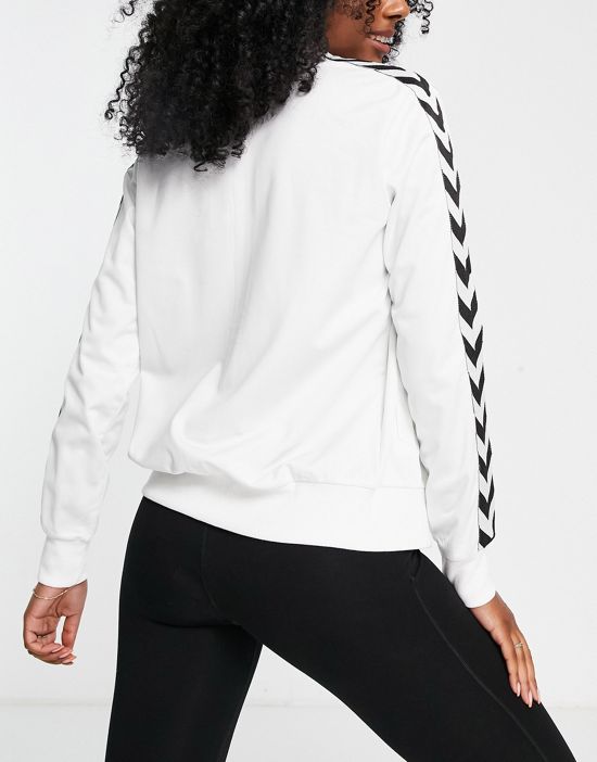 https://images.asos-media.com/products/hummel-classic-taped-track-jacket-in-white/201455538-3?$n_550w$&wid=550&fit=constrain