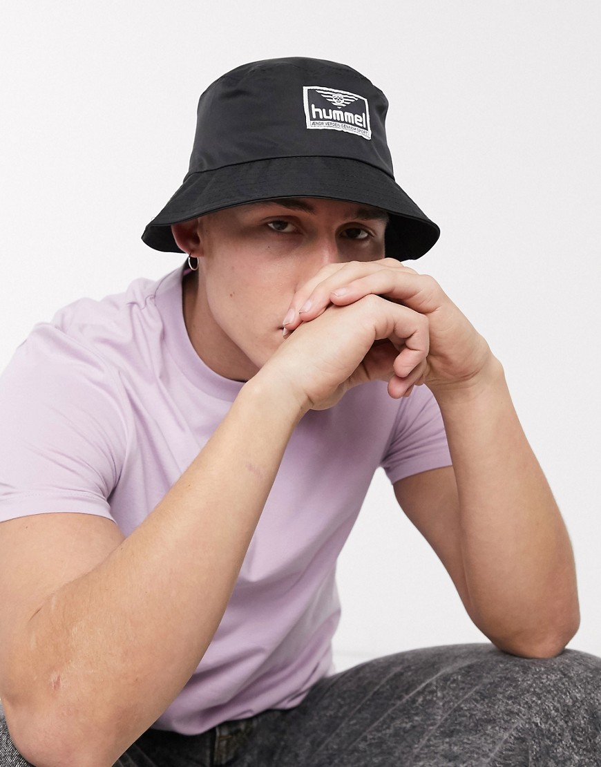 Hummel Hive bucket hat with logo patch in black nylon