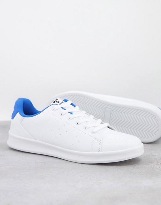 Hummel Hive Busan trainer in white and blue